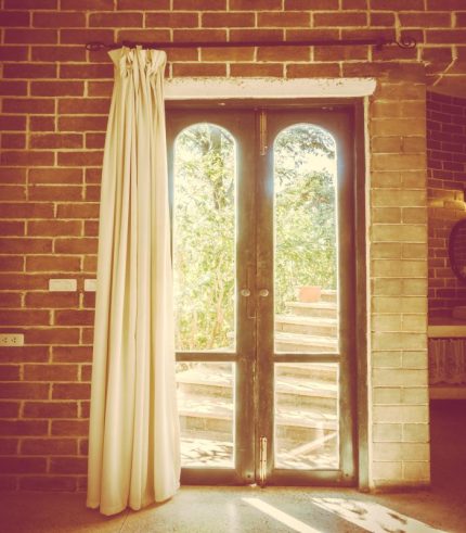 Window Blinds & Curtains